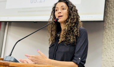 Vereadora Éclesan entrega documento ao DNIT e garante avanços para Erechim