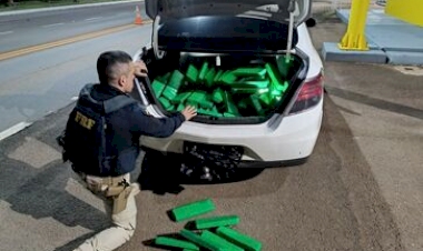 PRF prende traficante com carro carregado de maconha em Lagoa Vermelha