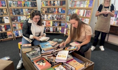 Dez livreiros participam da 26ª Feira do Livro e promovem diversidade literária
