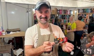 Quase 300 Vales Livros foram trocados no primeiro dia da 26ª Feira do Livro