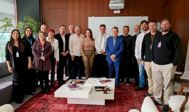 Sindilojas Alto Uruguai visita a Casa do Comércio Gaúcho