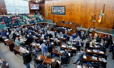 Deputados aprovam projeto que reajusta em 8% o piso regional no Rio Grande do Sul