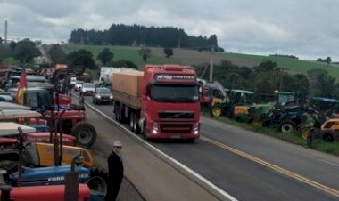 Produtores rurais organizam “tratoraço” para esta sexta-feira em Passo Fundo