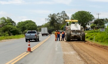 EGR realiza manutenção asfáltica entre os quilômetros 57 e 60, em Getúlio Vargas.