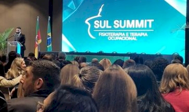 Professoras da URI participam do Sul Summit em Porto Alegre