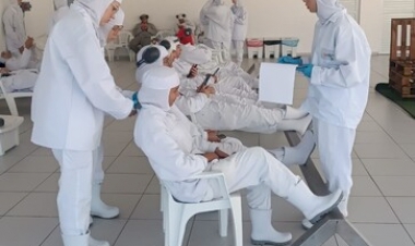 Fisioterapia da URI realiza ações no Frigorífico Aurora