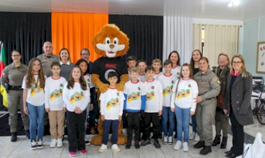 Crianças de Ipiranga do Sul celebram a formatura no Proerd