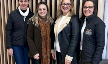 Equipe do CRAS de Ipiranga do Sul participa de encontro preparatório à 14ª Conferência Nacional de Assistência Social