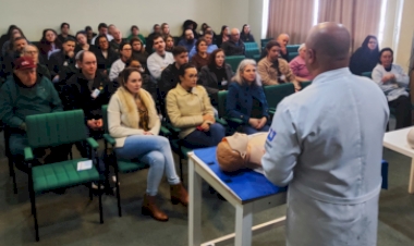 Santa Terezinha realiza treinamento em reanimação cardiopulmonar para colaboradores administrativos