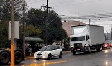 Mesmo com chuva, motoristas participam da tradicional procissão de São Cristóvão em Erechim