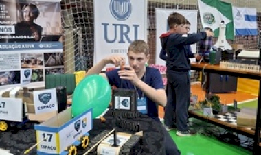 URI Erechim participa no III Desafio Regional de Robótica