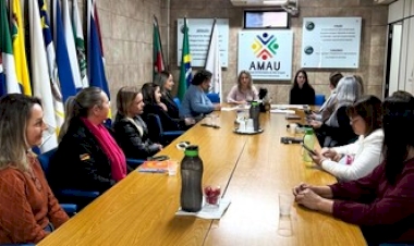 Primeiras-damas da AMAU promovem Pedágio Solidário para reforma de sala de amamentação