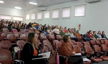 Professores participam do 3º Encontro  Pedagógico em Getúlio Vargas