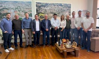 Reunião discute obras de melhorias em estradas e acesso ao Corredor de Desenvolvimento da ERS-135