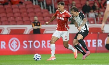 No Beira-Rio, Inter empata em 1 a 1 com o Corinthians pelo Campeonato Brasileiro