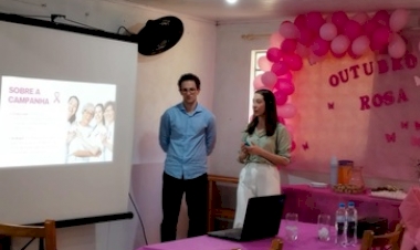 Estudantes de Medicina da URI desenvolvem ação do Outubro Rosa em Barão de Cotegipe