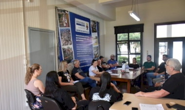 Conselho Municipal de Turismo define programação  do Natal “Espírito que Contagia” 2025