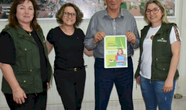 Representantes do Programa Educa Município  visitam Prefeitura de Getúlio Vargas