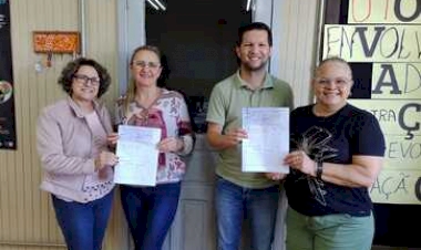 Administração Municipal faz repasse da 2ª parcela de fomento às escolas que participam do Programa Municipal de Educação Fiscal 2025