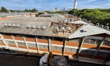 Obras para recuperação dos telhados recebe reforço para evitar novos prejuízos