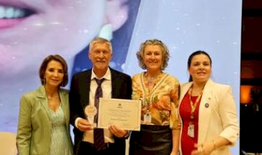 15ª CRE tem representantes homenageados no Destaques da Educação 2025