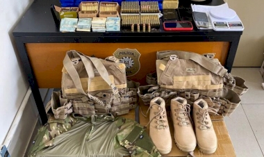 Brigada Militar prende dois suspeitos e apreende drogas, armas e veículos roubados