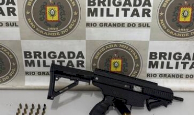 Adolescentes detidos com submetralhadora em Erechim