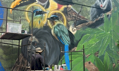 Mural sobre o mico-leão-preto homenageia a espécie e presenteia a comunidade no município onde vive mais de 65 por cento da população desse primata