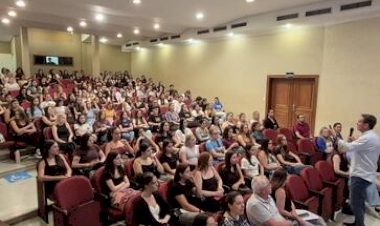 Farmácia e Biomedicina abordam carreira, experiências e áreas de atuação profissional