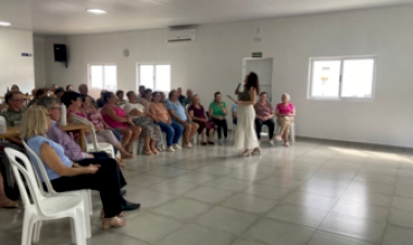 Senac Erechim realiza palestra sobre autoestima e saúde emocional para idosos em Charrua