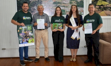 Comitiva da Expo Tapejara visita prefeito de Getúlio  Vargas e reforça convite oficial para a feira