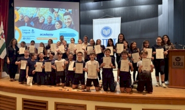 Centro de Línguas URI realiza entrega de certificados Cambridge English