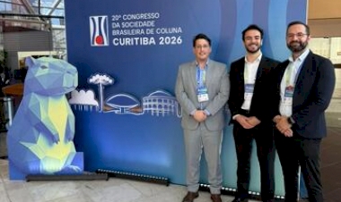 Equipe do OrtoHC participa de atualização em cirurgia da coluna 
