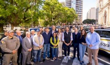 Governador Eduardo Leite entrega 30 novas viaturas à Brigada Militar