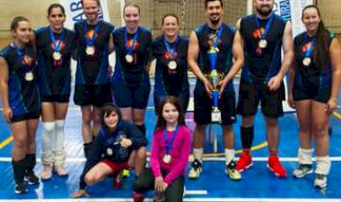 Voleibol misto encerra terceira edição com crescimento  técnico e participação de seis equipes