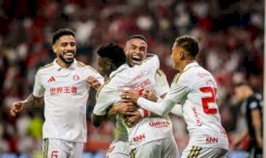 No Beira-Rio, Inter aplica goleada de 4 a 1 no Vasco da Gama pelo Brasileirão