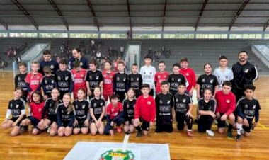 Jogos de integração reúnem escolinhas de futsal de Ipiranga do Sul e Getúlio Vargas