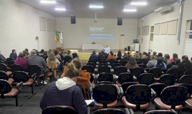 Senac Erechim realiza palestra sobre Inteligência Artificial para professores de Getúlio Vargas