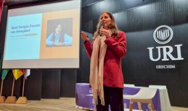 Formação do terapeuta e terapia das emoções pautam Semana Acadêmica de Psicologia