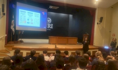 Sistema Positivo orienta alunos da URI sobre métricas e performance no ENEM