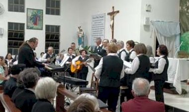 Coro Cantar é Viver, de Ipiranga do Sul,  participa de encontro regional em Mariano Moro