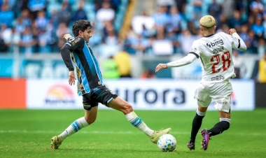 Em casa, Grêmio perde de virada por 2 a 1 para o Vasco pelo Brasileirão