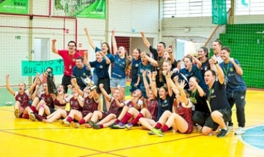 Time feminino de futsal da IDEAU estreia hoje nos Jogos da Juventude