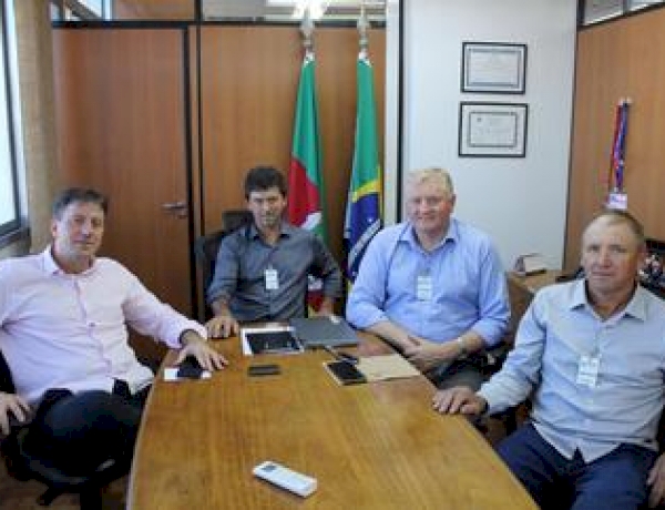 Prefeito, Presidente da Câmara de Vereadores e Secretário de Obras cumprem agenda em Porto Alegre