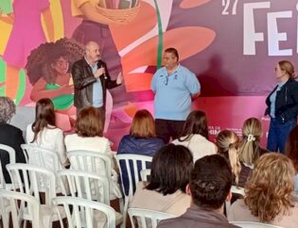 URI Erechim realiza lançamento de obras na Feira do Livro