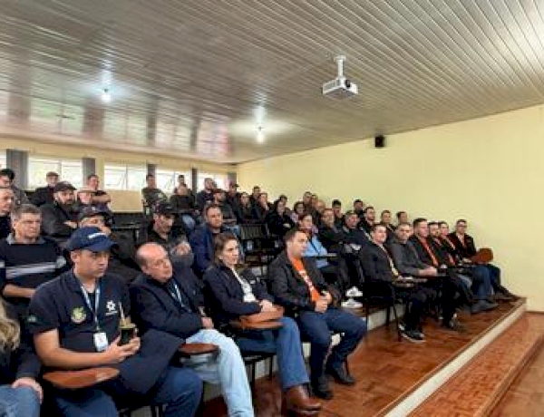 Dia de Fomento à Citricultura e Dia de Negócios reúne produtores e lideranças em Itatiba do Sul