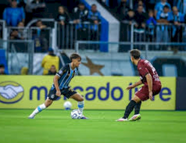 Grêmio empata em 2 a 2 com o City Torque e vai à repescagem da Sul-Americana