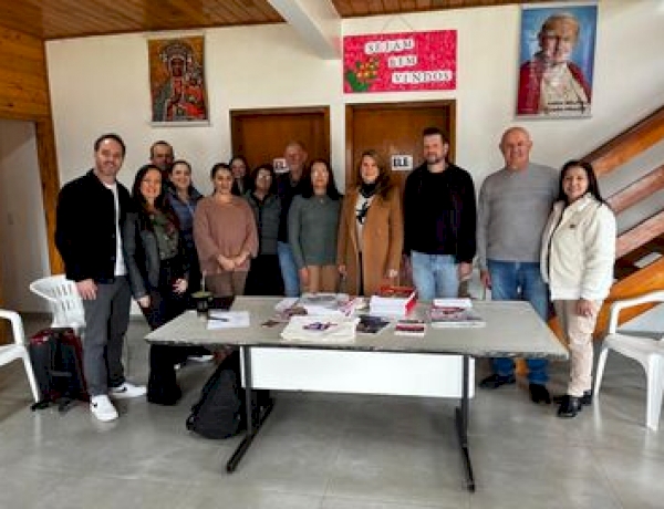 Vice-cônsul da Polônia visita núcleos da BRASPOL em Três Arroios e Severiano de Almeida