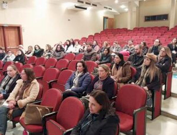 Escola da URI realiza formação continuada sobre saúde mental no ambiente escolar