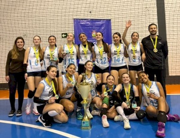 Sesc Erechim conquista título invicto no 6º Grand Slam de Voleibol de Erechim